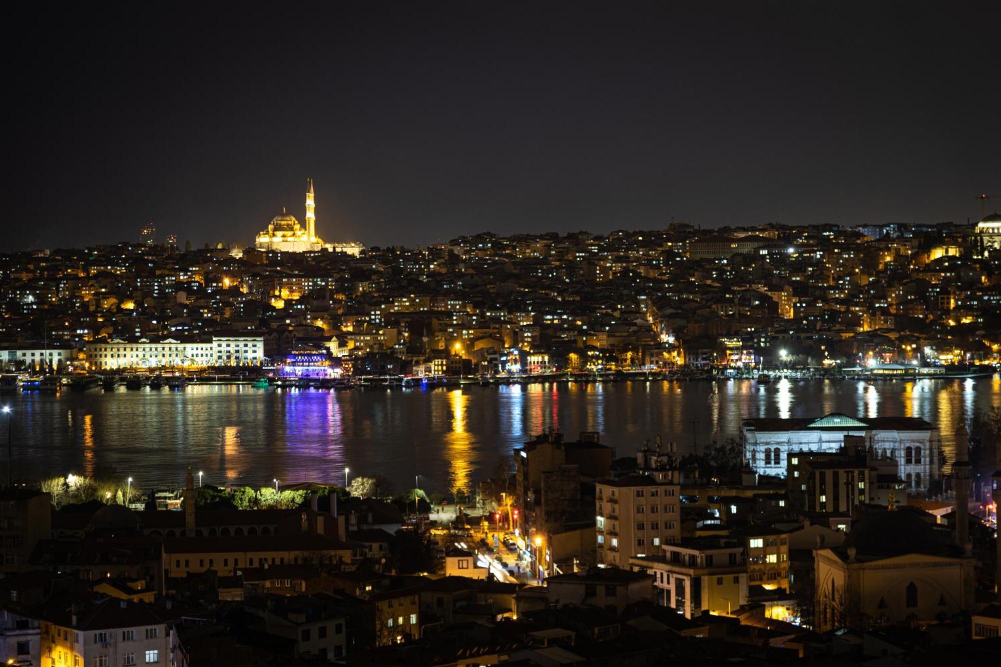 Nm Suites Beyoglu Provincia di Provincia di Istanbul Esterno foto