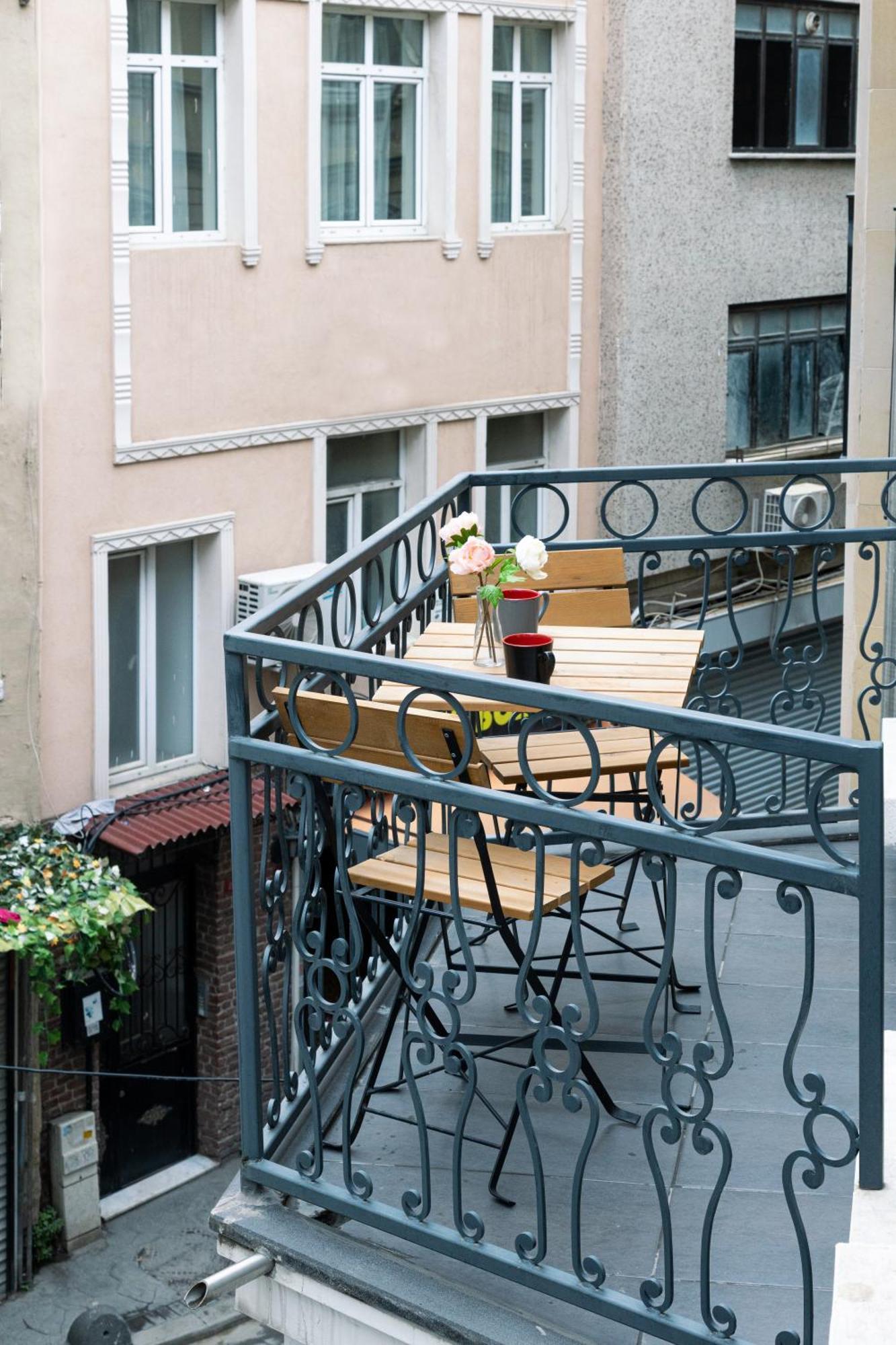 Nm Suites Beyoglu Provincia di Provincia di Istanbul Esterno foto